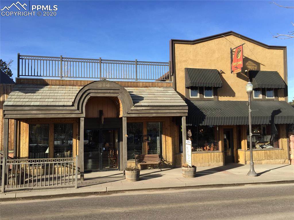 212 Midland Avenue - Photo 1