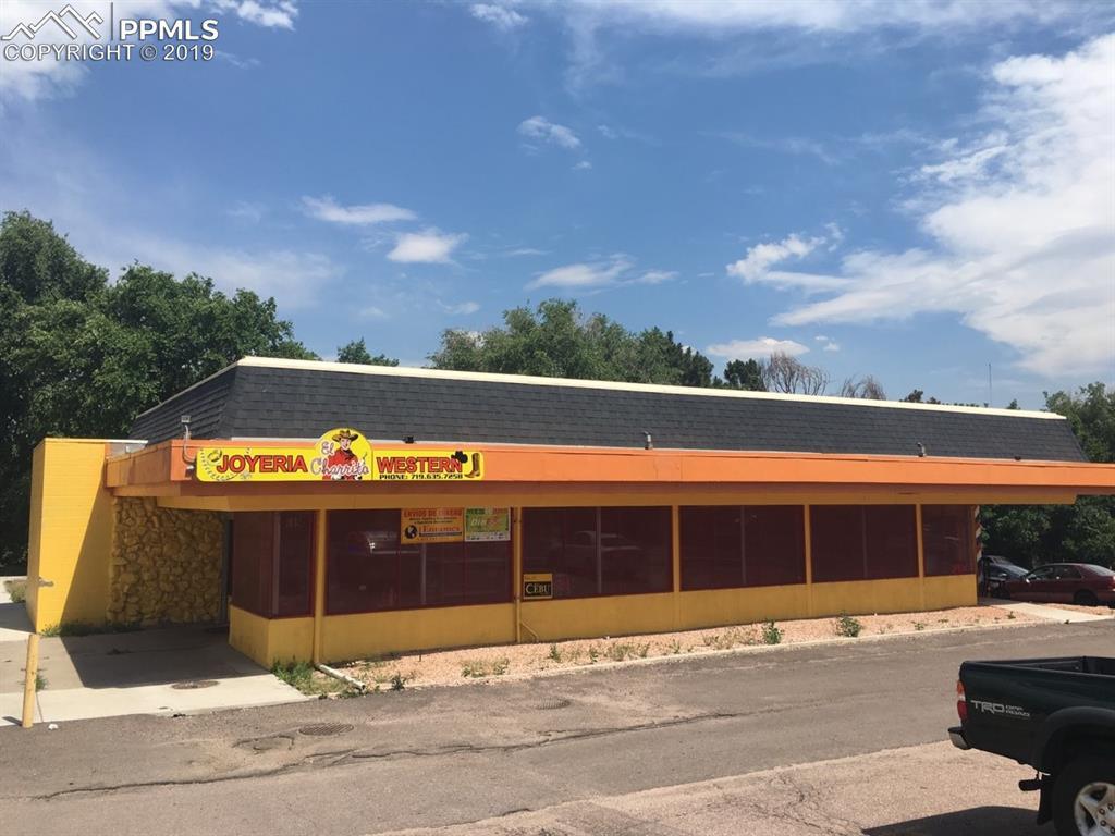 609 Circle Drive - Photo 1