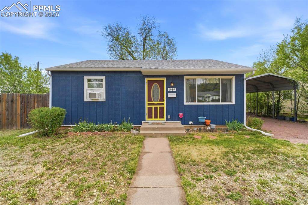 1919 Franklin Avenue - Photo 1