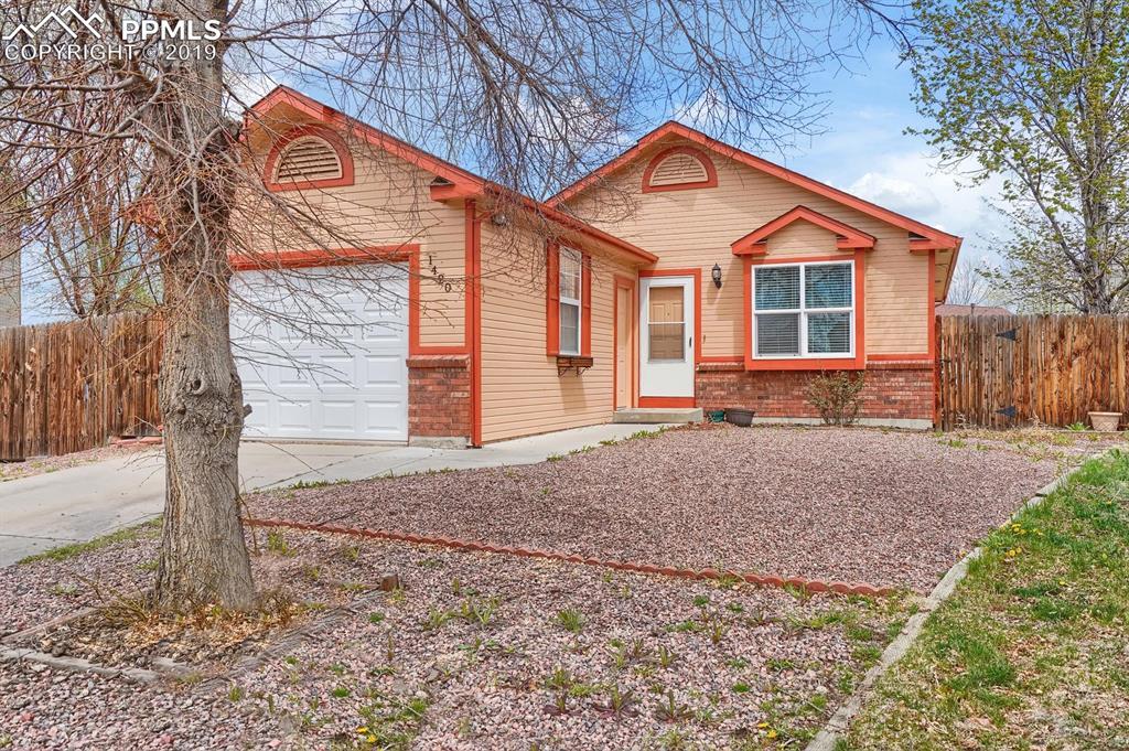 1420 Crippen Court - Photo 1