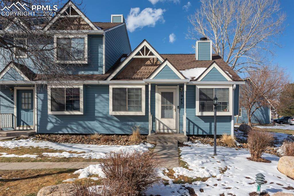943 London Green Way - Photo 1