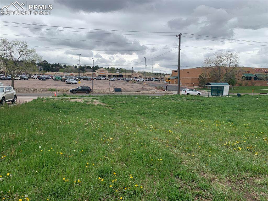 716 19th Street - Photo 1