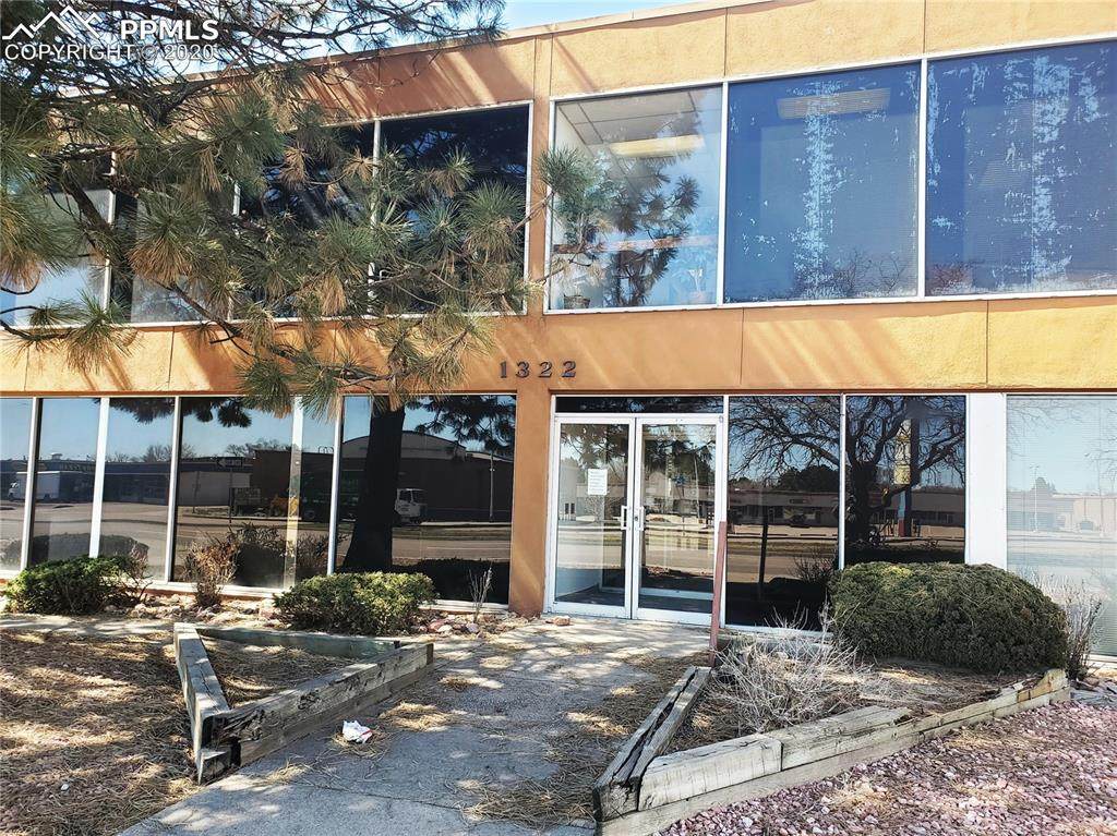 1322 Academy Boulevard - Photo 1