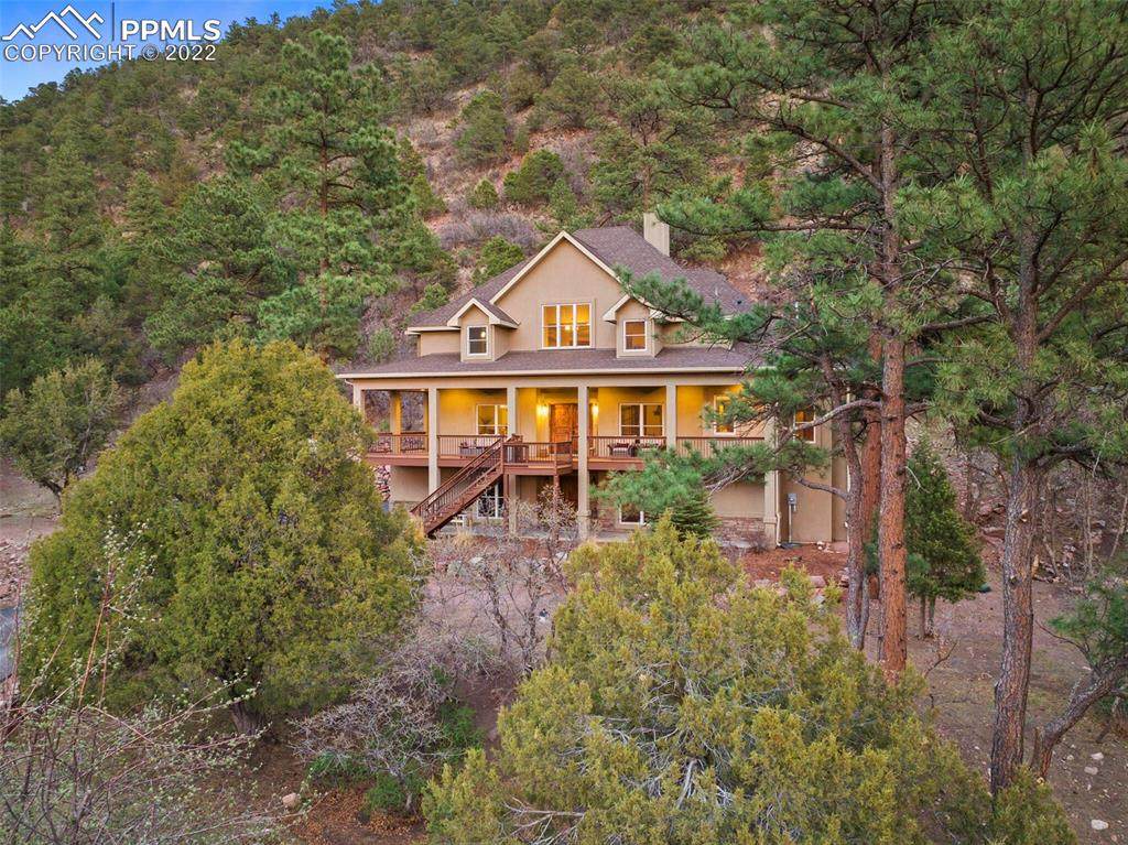 114 Kathy Lane - Photo 1