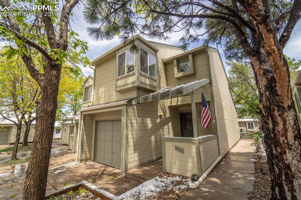 920 Azure Circle - Photo 1