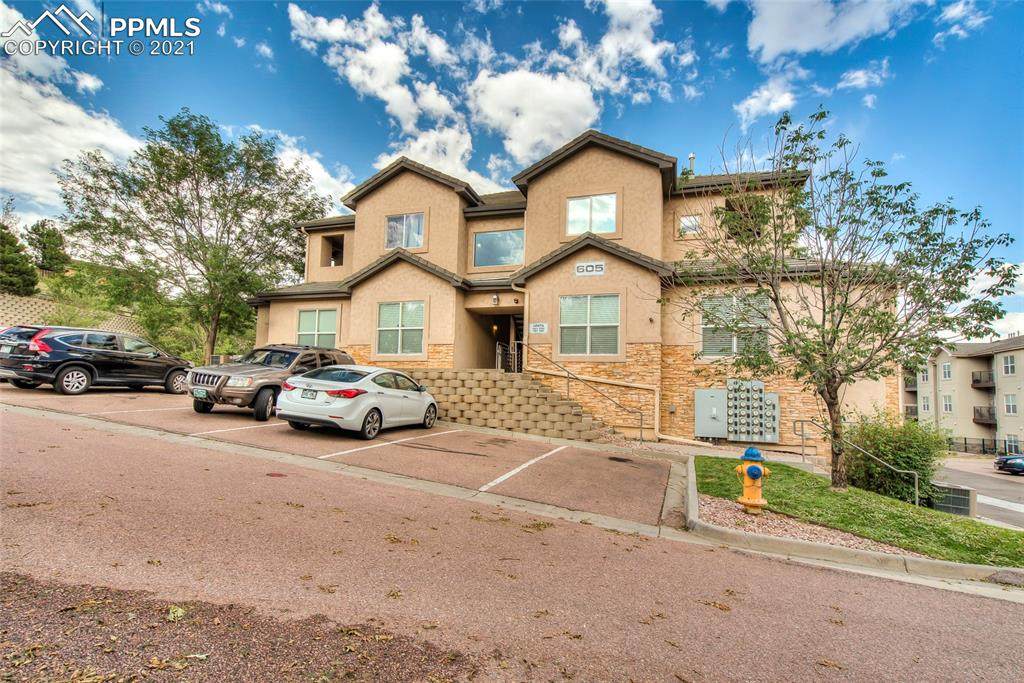 605 Cougar Bluff Point - Photo 1