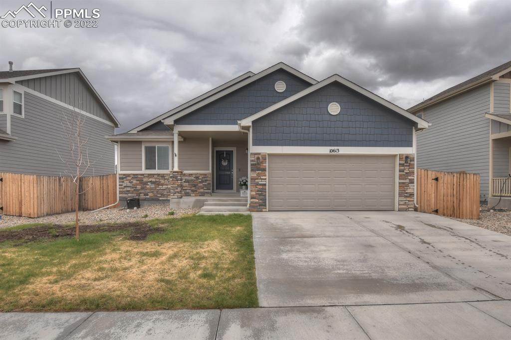 10613 Desert Bloom Way - Photo 1