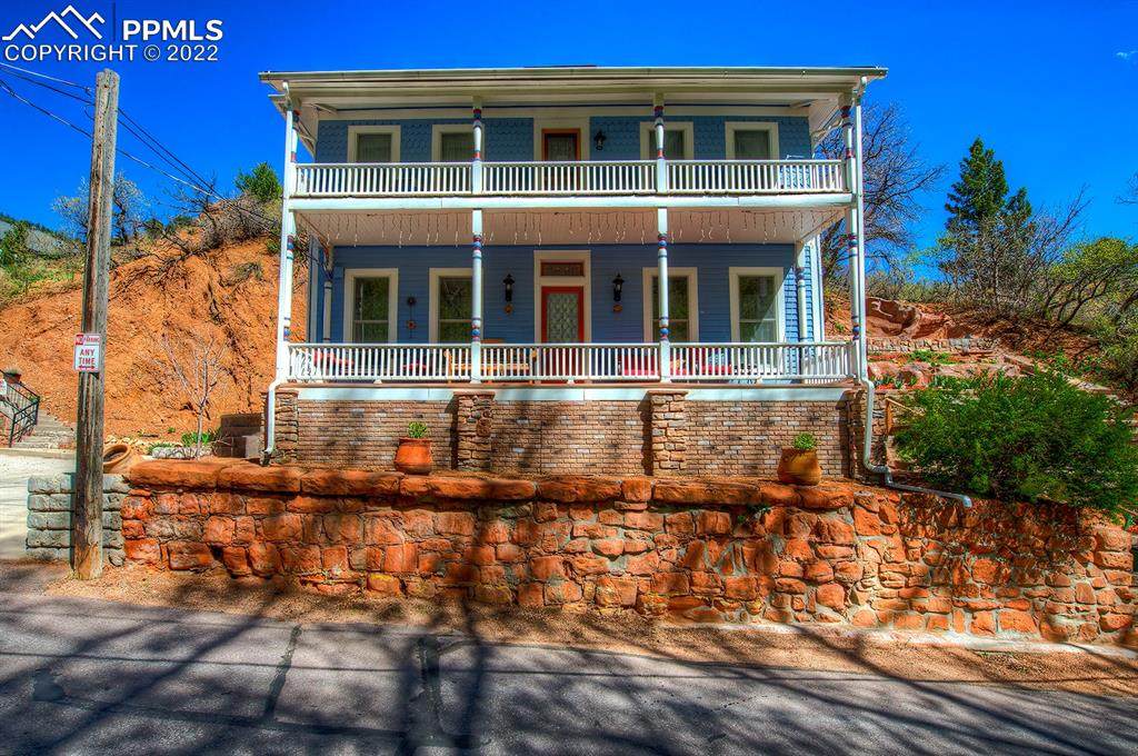 442 Winter Street - Photo 1