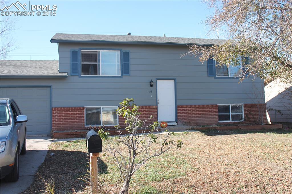 1128 Cambridge Avenue - Photo 1
