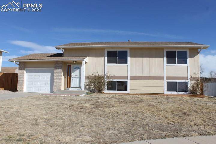 6735 Blue River Way - Photo 1