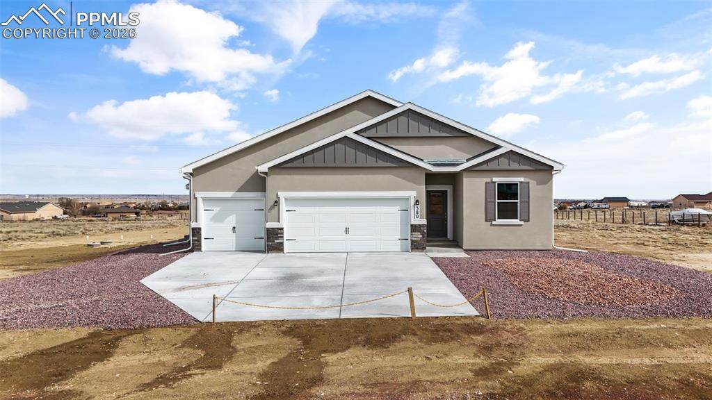 380 Ashford Drive - Photo 1