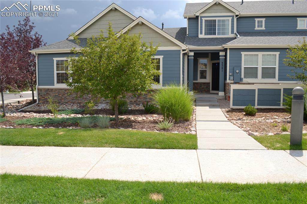 5521 Cross Creek Drive - Photo 1