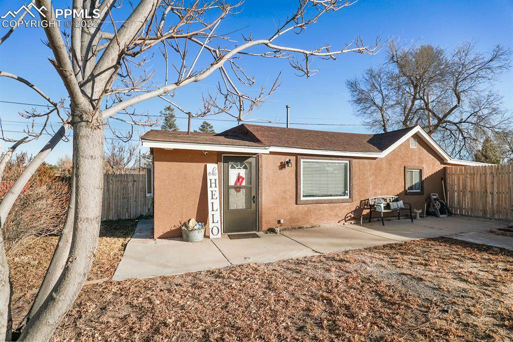 802 San Angelo Avenue - Photo 1