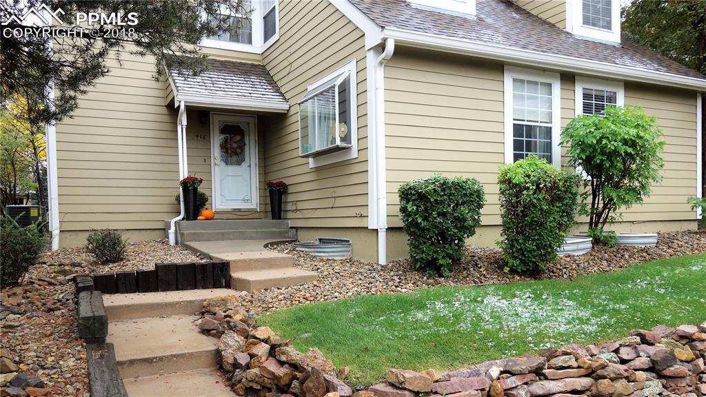 416 Cobblestone Drive - Photo 1