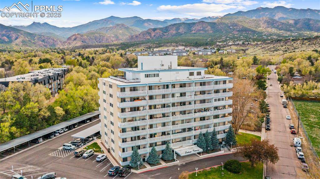 900 Saturn Drive - Photo 1