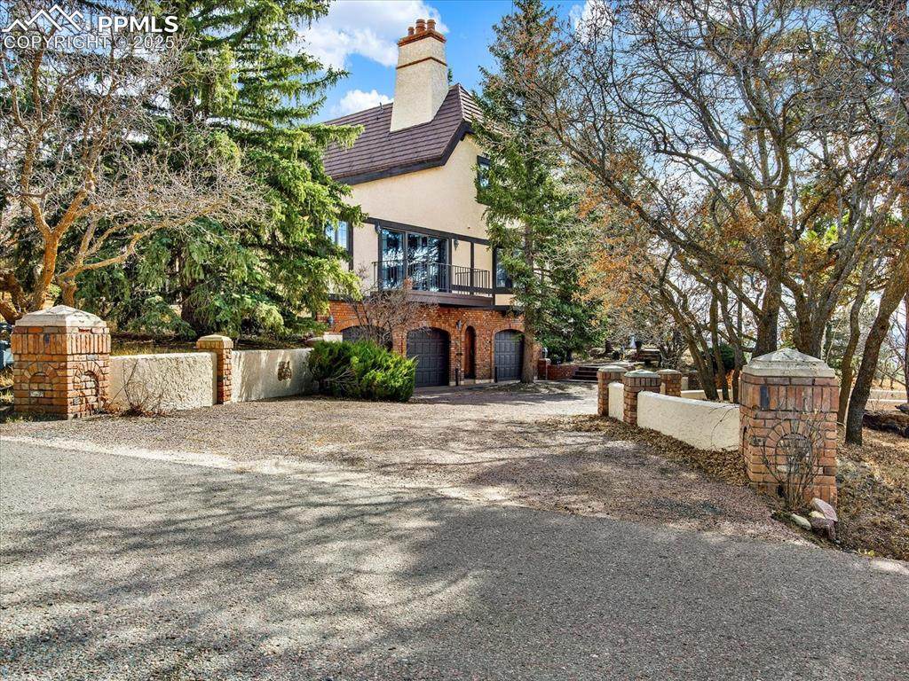 575 Silhouette Way - Photo 1