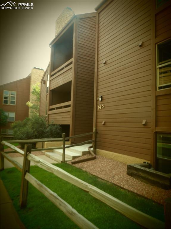 148 Rockrimmon Boulevard - Photo 1
