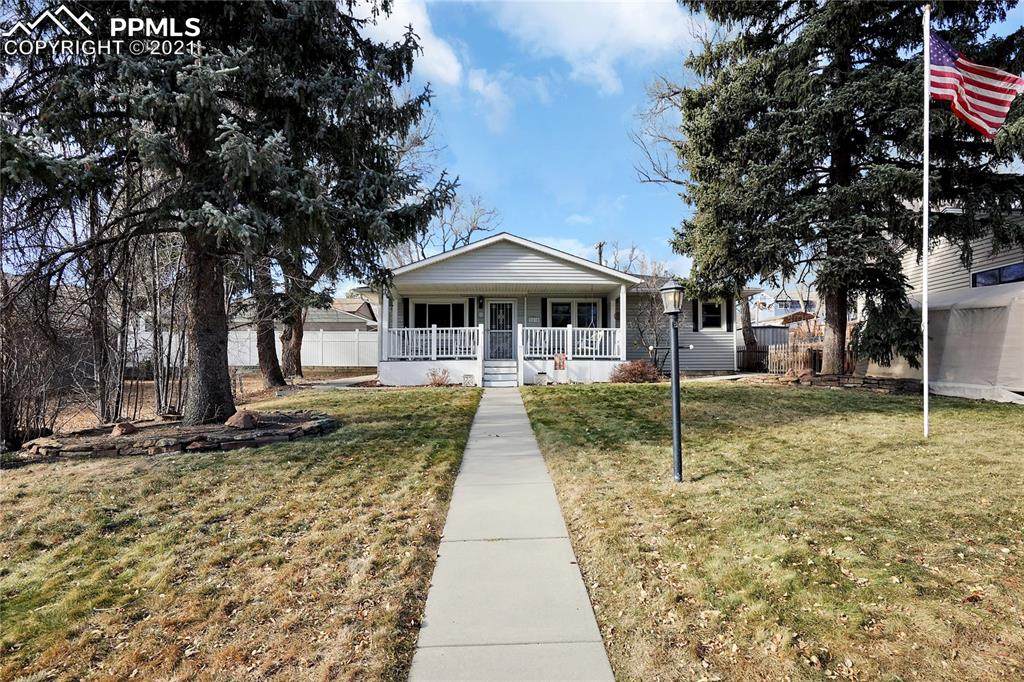 2010 Chestnut Street - Photo 1