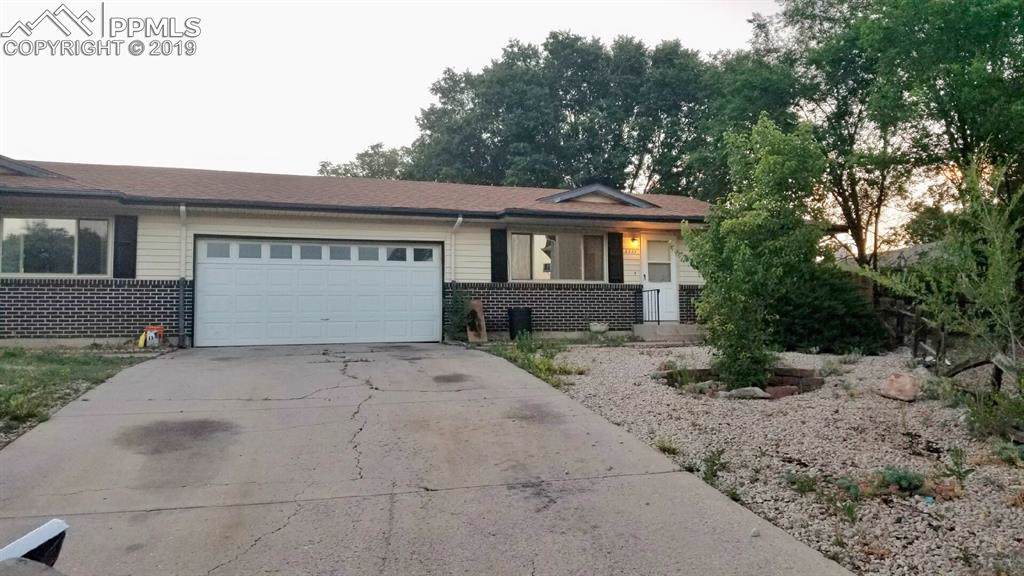 2220 Friendship Circle - Photo 1