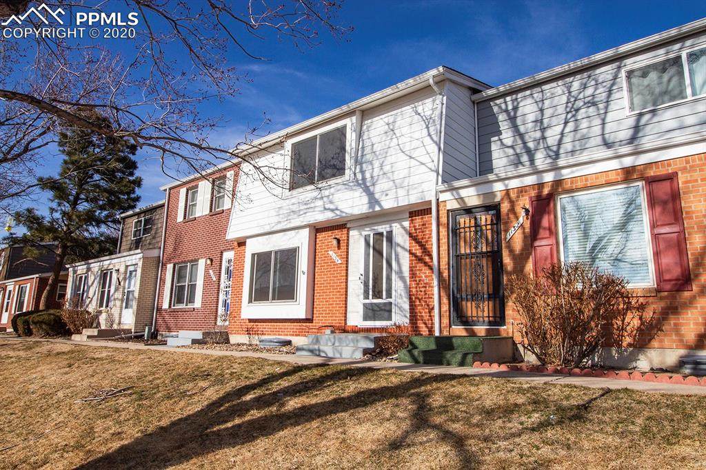 1134 Cree Drive - Photo 1