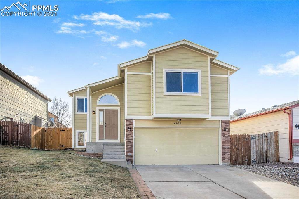 6970 Bear Tooth Drive - Photo 1