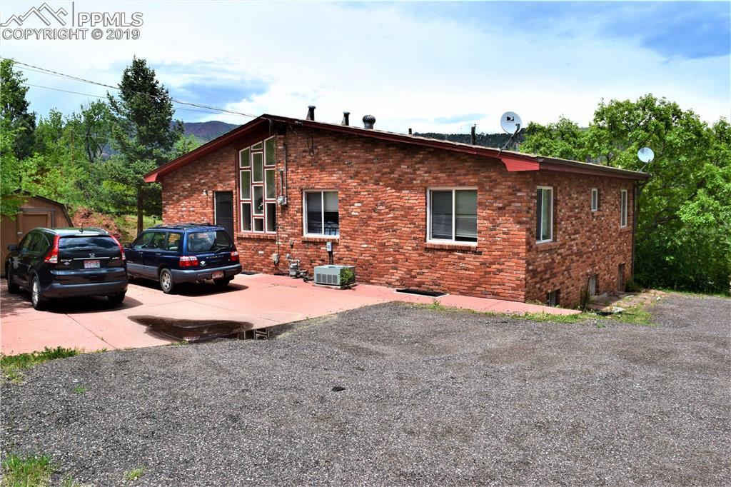 937 Midland Avenue - Photo 1