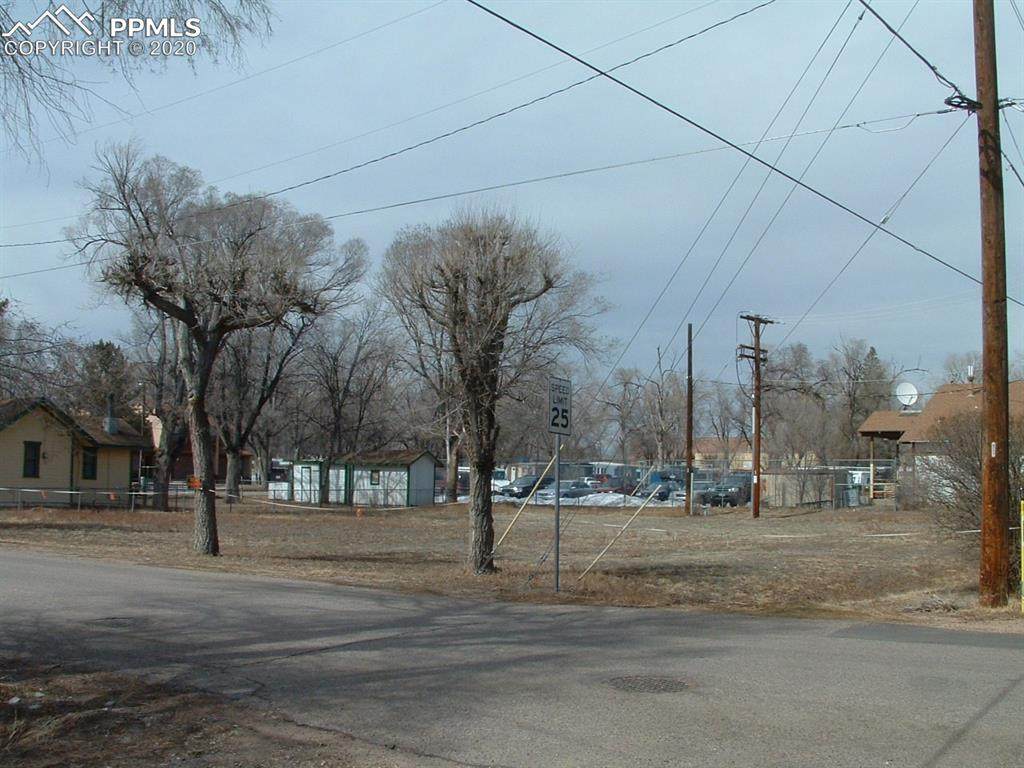 321 Missouri Avenue - Photo 1