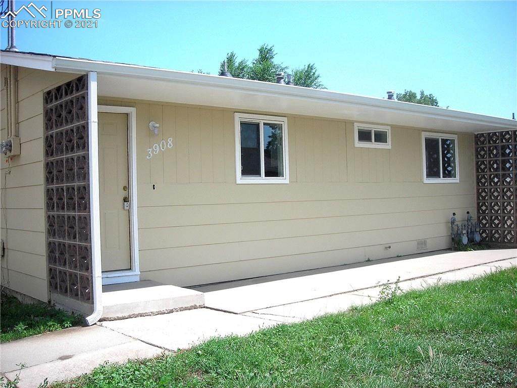 3908 Pikes Peak Avenue - Photo 1