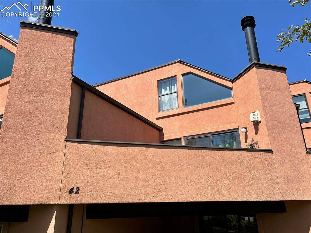 42 El Paso Boulevard - Photo 1