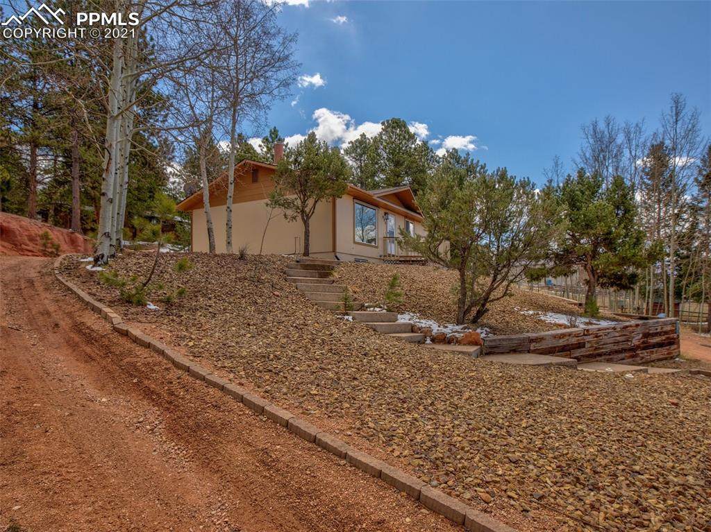 935 Forest Edge Place - Photo 1