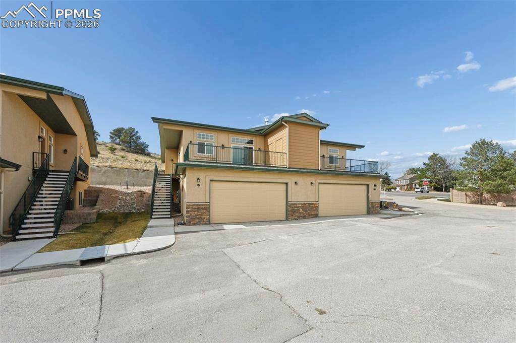 5940 Eagle Glen View - Photo 1