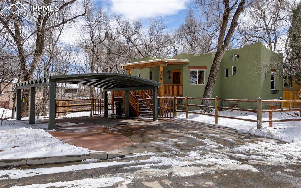 1701 Ivy Place - Photo 1