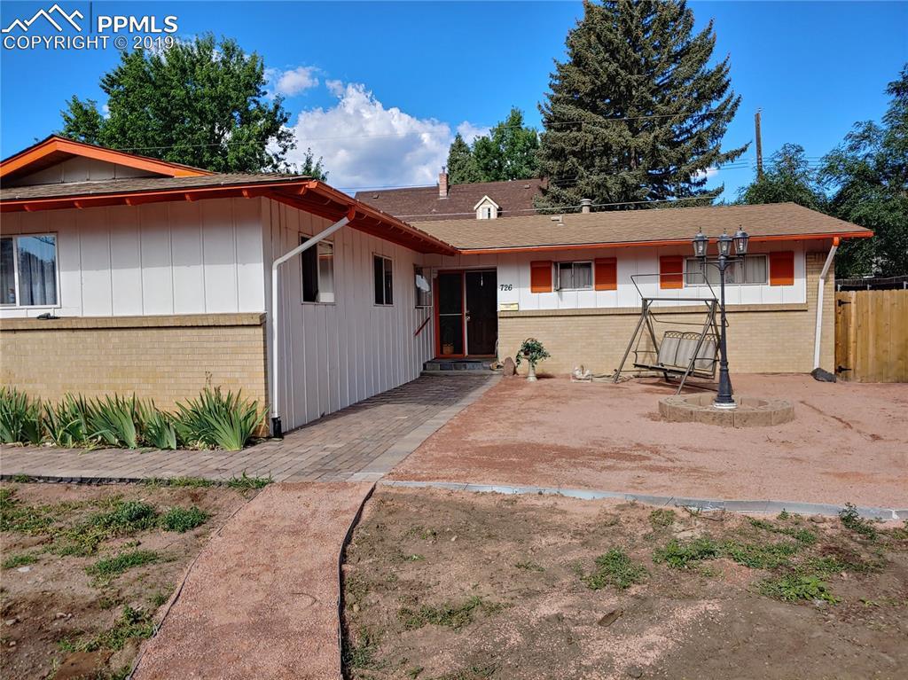 726 Circle Drive - Photo 1