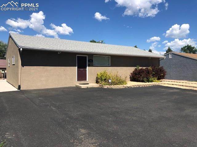 1706 Circle Drive - Photo 1