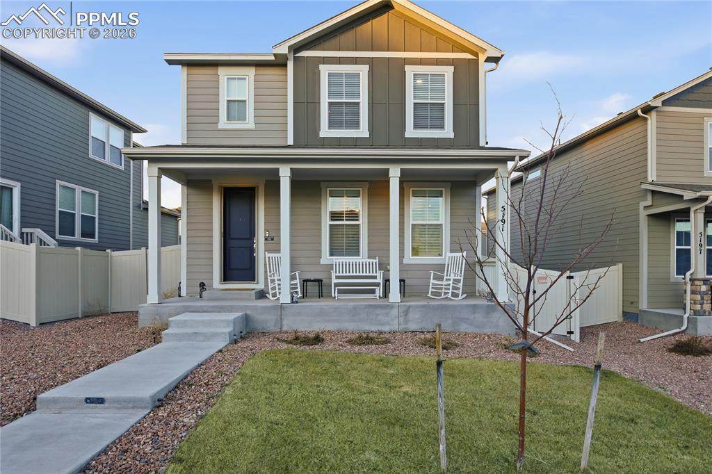 5191 Roundhouse Drive - Photo 1