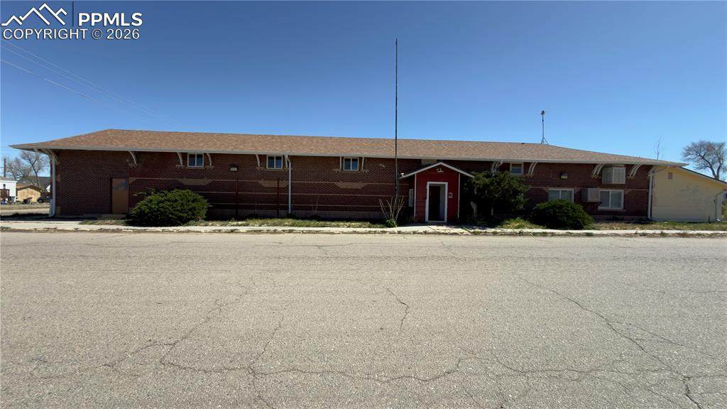664 2nd Avenue - Photo 1