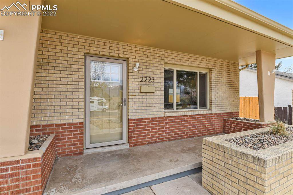 2223 Farragut Avenue - Photo 1