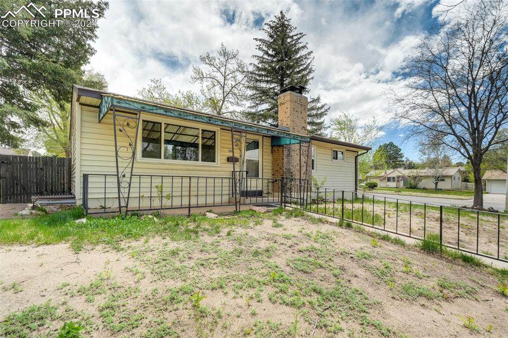 2505 Prairie Road - Photo 1