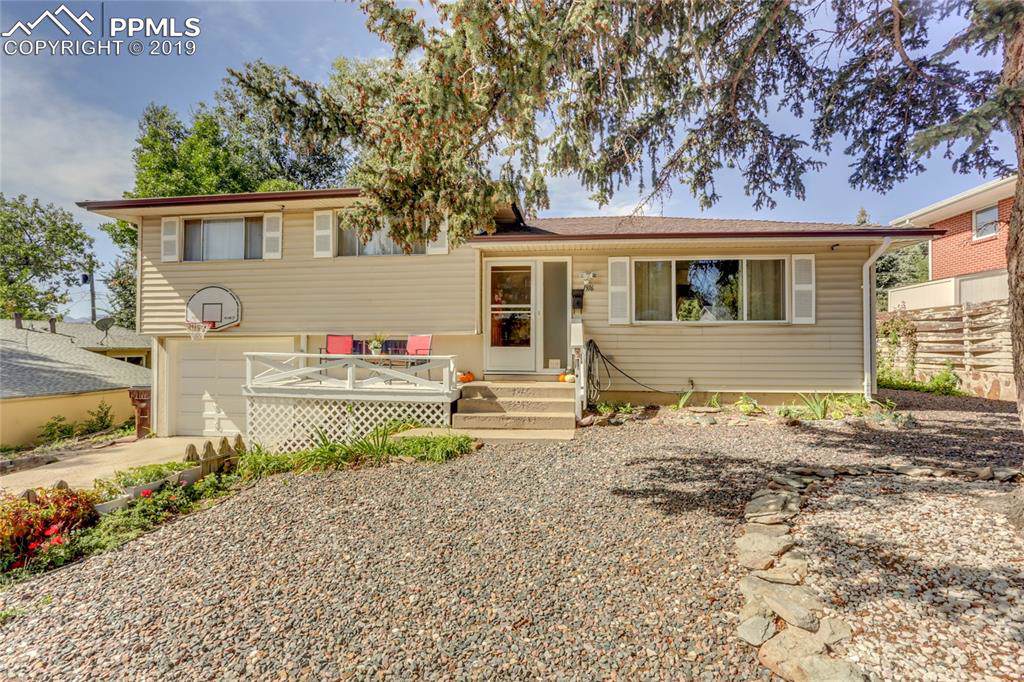 1916 Carlton Avenue - Photo 1
