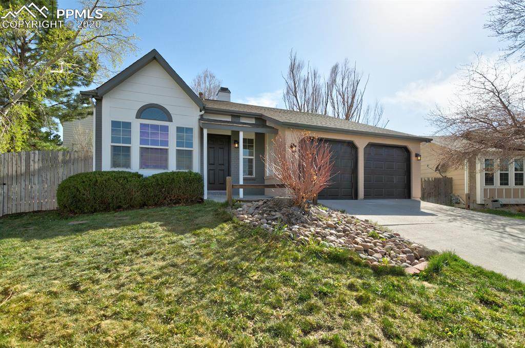 2015 Tinsel Place - Photo 1 2015 Tinsel Place - Photo 1