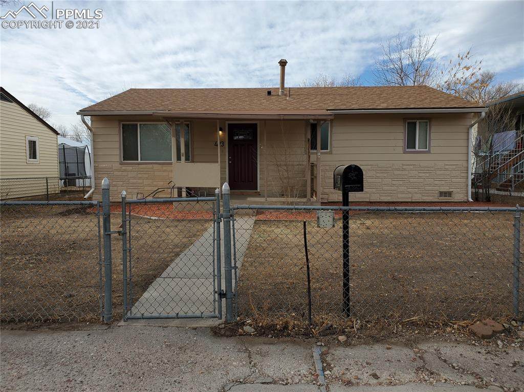 423 Walnut Street - Photo 1