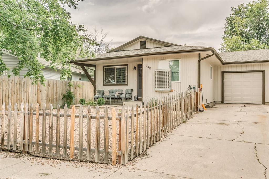 1940 Carmel Drive - Photo 1