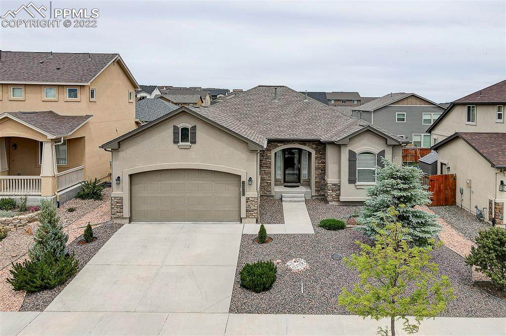 6723 Indian Feather Drive - Photo 1