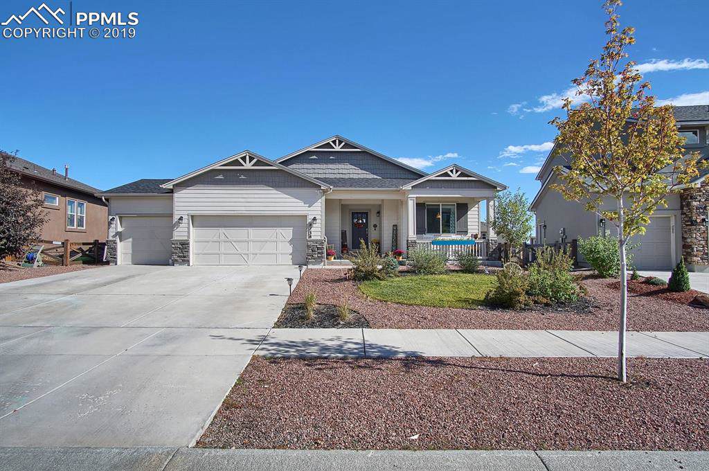 8738 Meadow Wing Circle - Photo 1