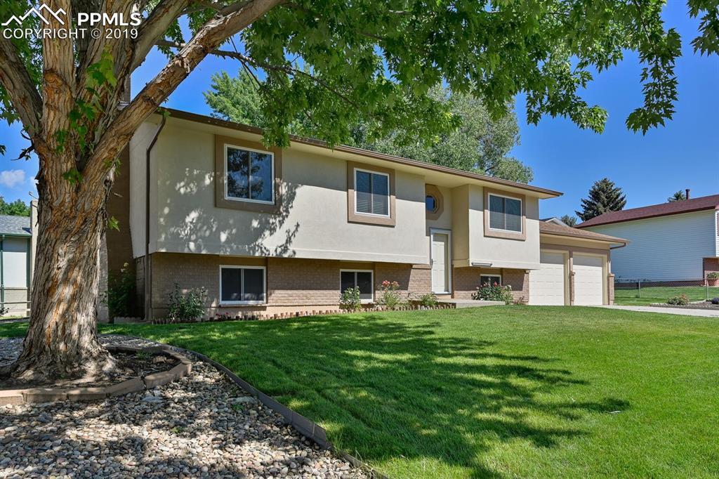 6830 Fielding Circle - Photo 1