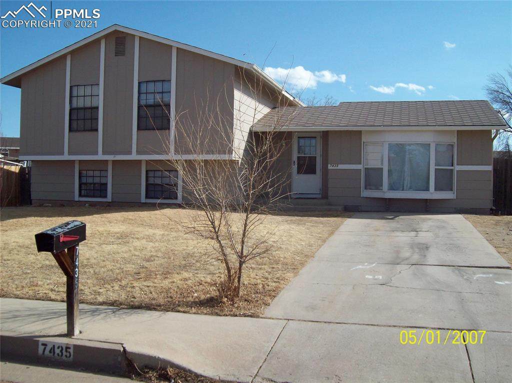 7435 Vineland Trail - Photo 1