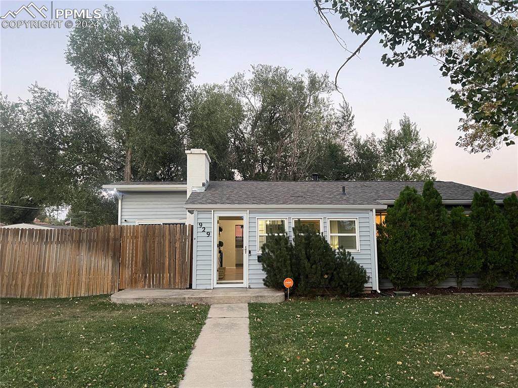 929 Sunset Road - Photo 1