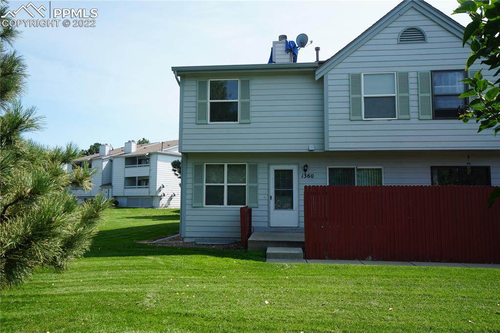 1360 Firefly Circle - Photo 1