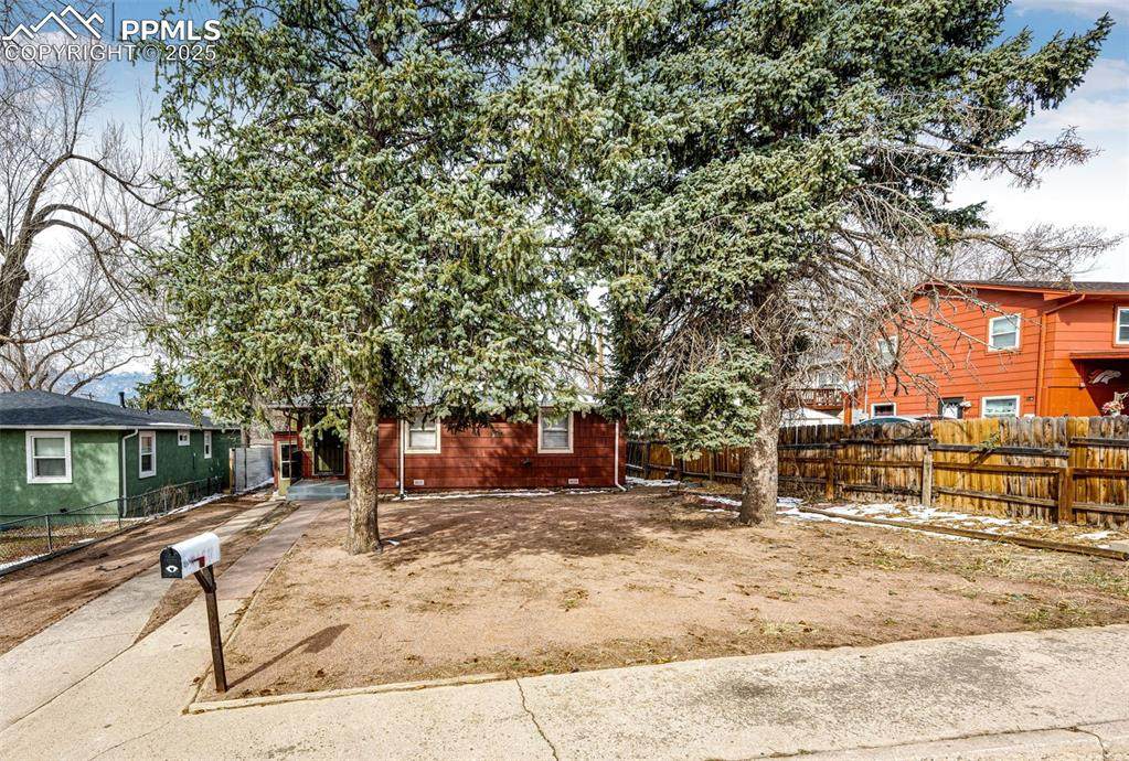 1124 Iowa Avenue - Photo 1