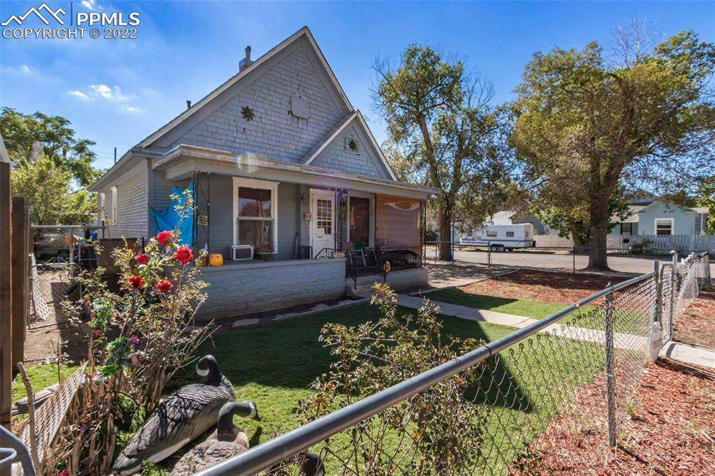 626 12th Street - Photo 1